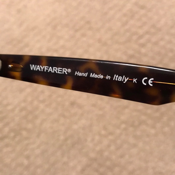 Tortoise ray ban wayfarer with case - Picture 3 of 5